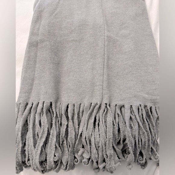 Sam & Lavi turtleneck with fringe hem - Picture 6 of 8